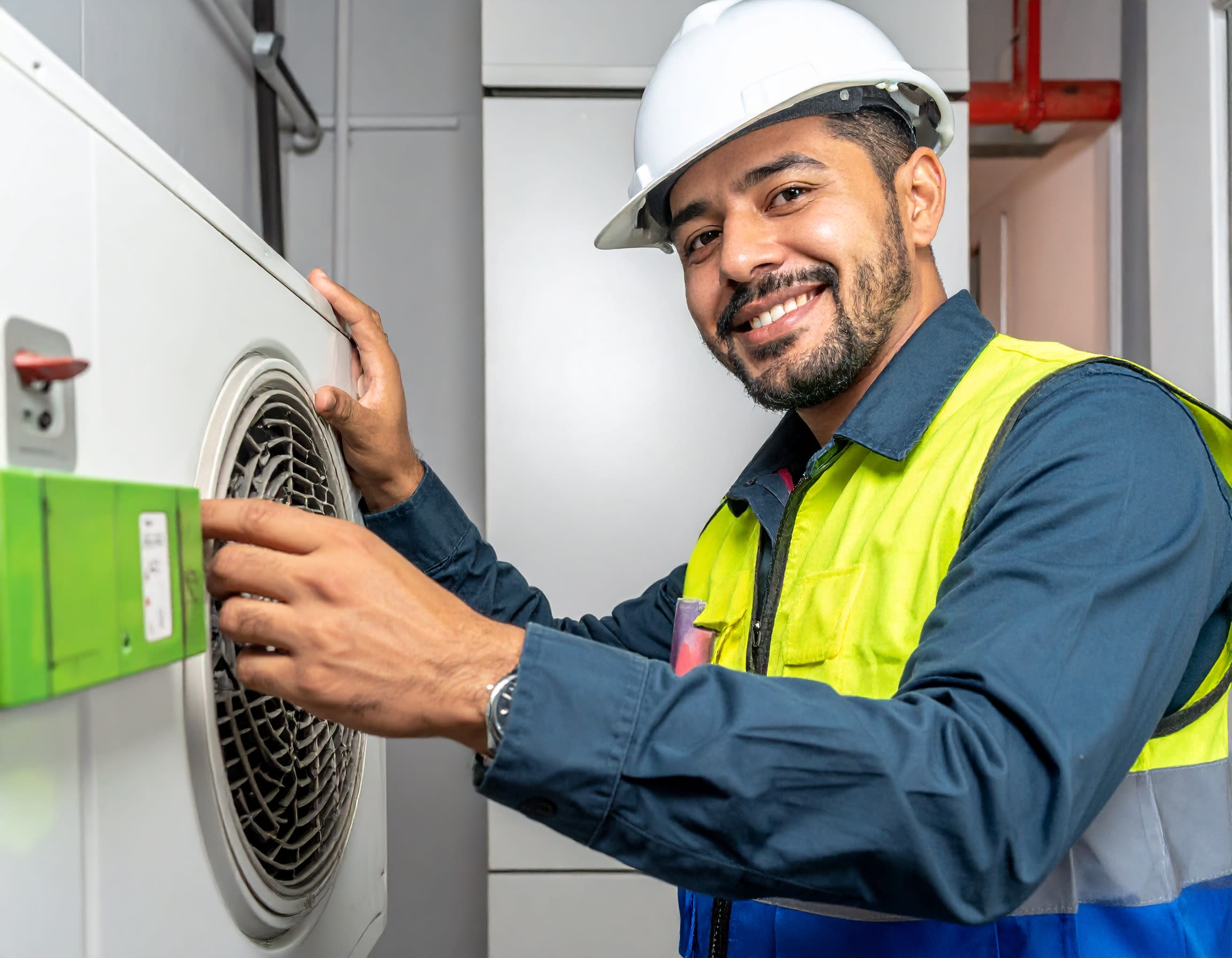 Best HVAC Training for Beginners: 4 Paths Compared